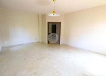 Four-room apartment Via Mazenta, Magenta - photo 2