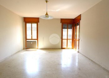 Four-room apartment Via Mazenta, Magenta - photo 5
