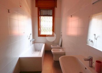 Four-room apartment Via Mazenta, Magenta - photo 18