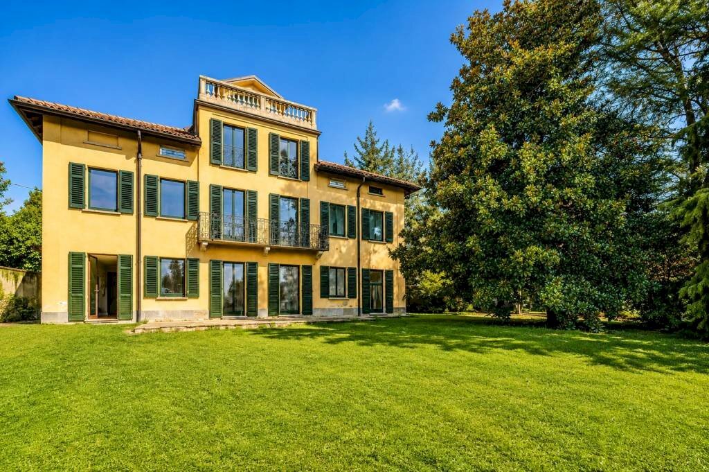 Facciata - Villa via Alfredo Oriani, 14, Varese - foto 1