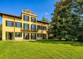 Facciata - Villa via Alfredo Oriani, 14, Varese - foto 1
