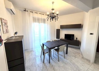 Salone - Three-room apartment via Giacinta Pezzana, Bologna (neighborhood San Donato) - photo 3