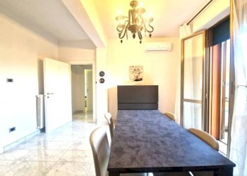 Salone - Three-room apartment via Giacinta Pezzana, Bologna (neighborhood San Donato) - photo 6
