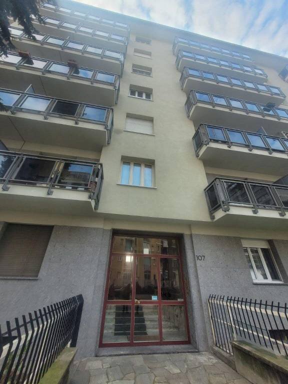 Facciata - Bilocale via Valentino Carrera, 107, Torino (zona Parella) - foto 1