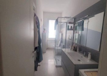 Bagno - Two-room apartment via Valentino Carrera, 107, Torino (neighborhood Parella) - photo 10