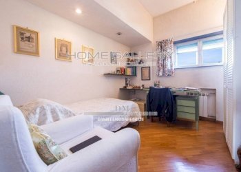 Camera da letto - Quadrilocale via Puggia, Genova (zona Albaro) - foto 19
