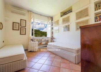 Camera da letto - Trilocale via Montemezzana, Rapallo - foto 22
