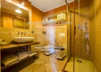 Bagno - One-room apartment via Sant'Ilario, Genova - photo 15