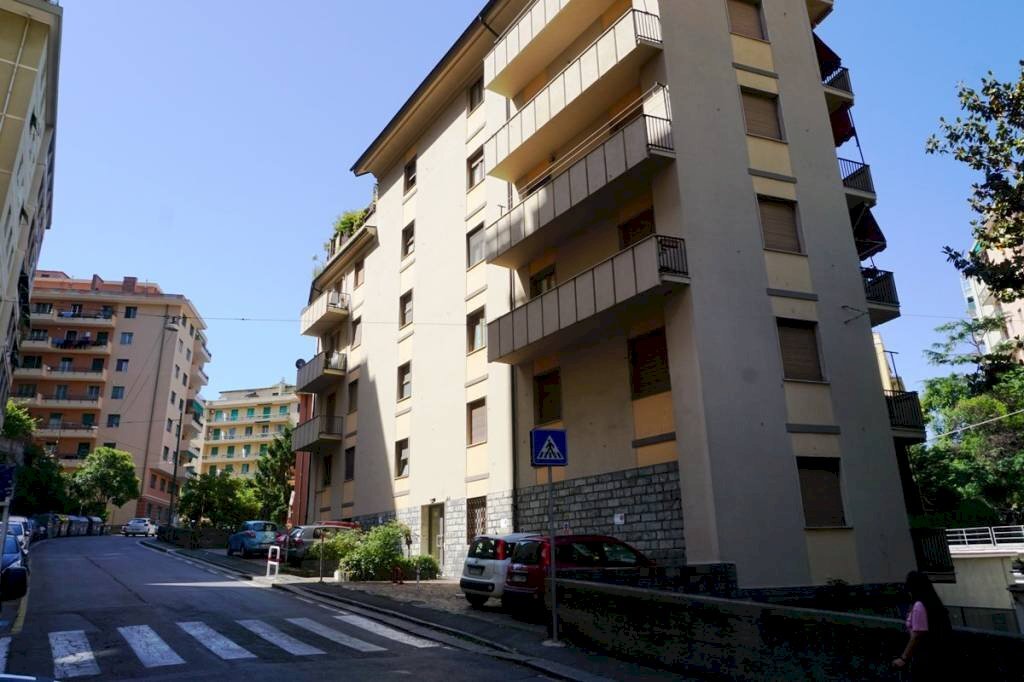 Facciata - Two-room apartment via Vasco De Gama, 2, Genova (neighborhood Sampierdarena) - photo 1