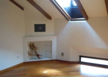 Stanza non arredata - Two-room apartment via Galliera, Bologna (neighborhood Centro Storico) - photo 10