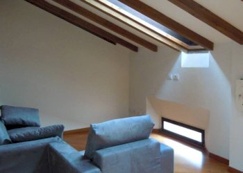 Salone - Two-room apartment via Galliera, Bologna (neighborhood Centro Storico) - photo 12