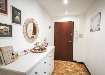Ingresso - Three-room apartment via Pasquale Berghini, Genova (neighborhood Marassi) - photo 2
