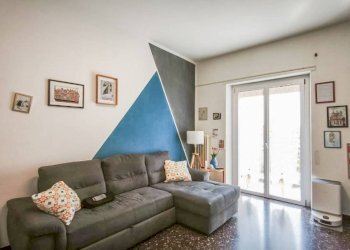 Soggiorno - Three-room apartment via Pasquale Berghini, Genova (neighborhood Marassi) - photo 8