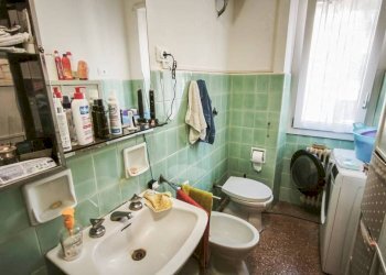 Bagno - Three-room apartment via Pasquale Berghini, Genova (neighborhood Marassi) - photo 16