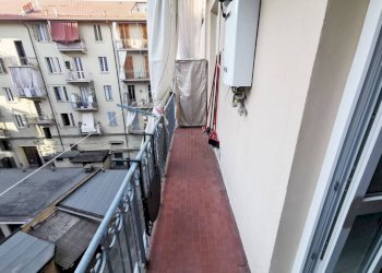 Balcone - Two-room apartment corso Principe Oddone, 29, Torino (neighborhood Borgo Vittoria) - photo 12