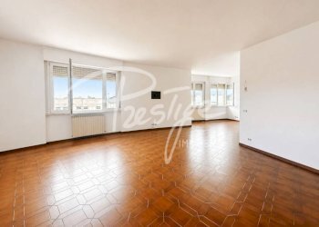Salone - Appartamento via Bragarina, La Spezia - foto 1