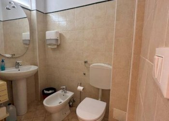 Bagno - Appartamento via Castiglione, 79A, Bologna (zona Centro Storico) - foto 21