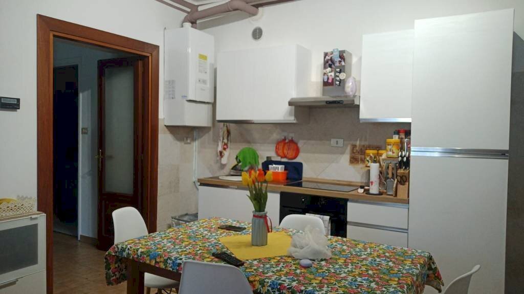 Cucina - Four-room apartment via Roma, 61, Perosa Argentina - photo 3