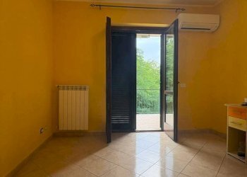 Camera da letto - Villa via delle Terre Sabine, Montelibretti - photo 9