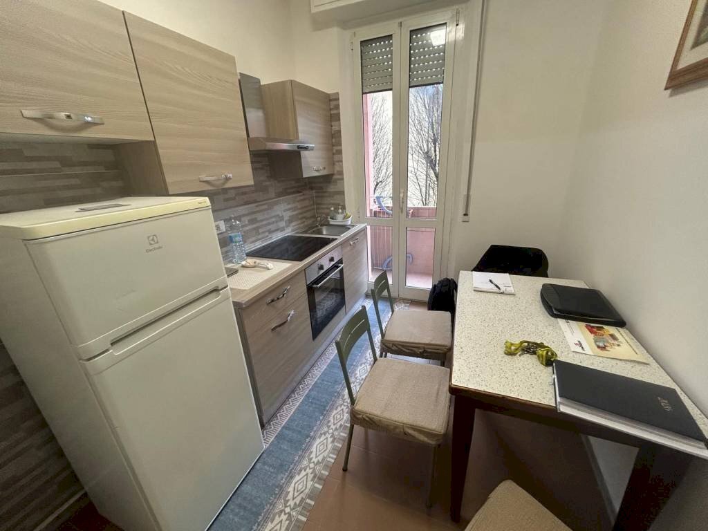 Cucina - Appartamento via Luca della Robbia, 10, Bologna (zona Massarenti) - foto 3