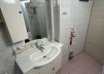 Bagno - Appartamento via Luca della Robbia, 10, Bologna (zona Massarenti) - foto 9