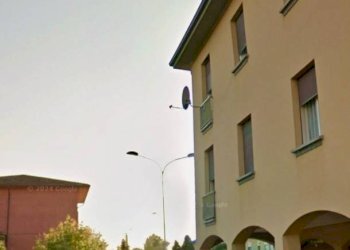 Facciata - Appartamento piazza Giuseppe Garibaldi, Terre del Reno - foto 5