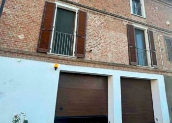 Facciata - Villa Castelnuovo Belbo - foto 4