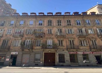 Facciata - Appartamento via Luigi Cibrario, 3, Torino (zona San Donato) - foto 1