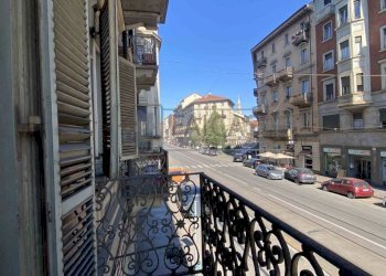 Balcone - Appartamento via Luigi Cibrario, 3, Torino (zona San Donato) - foto 4