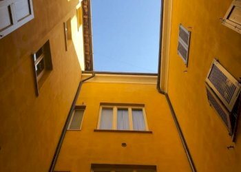 Facciata - Four-room apartment via Emilia Centro, Modena (neighborhood Centro Storico) - photo 2