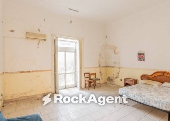 Camera da letto - Casa indipendente corso V. Emanuele, 129, Angri - foto 18