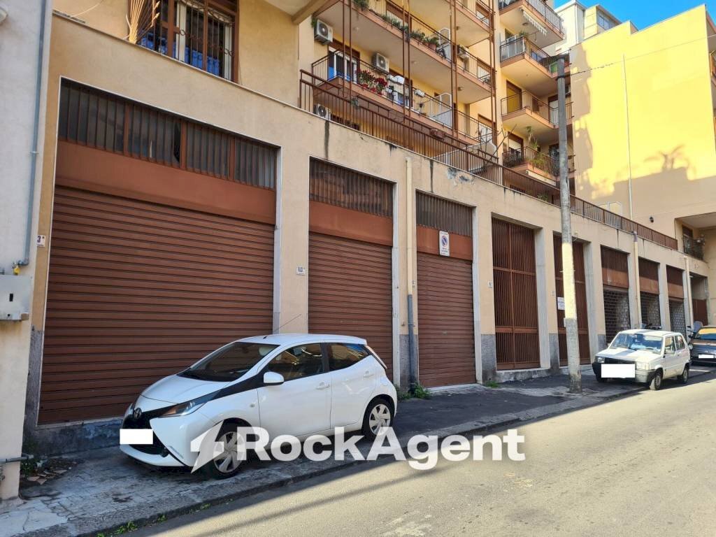 Zona - Magazzino via Regina Bianca, 103, Catania - foto 2