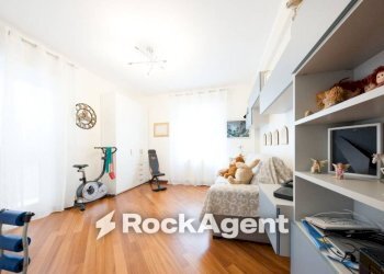 Salone - Three-room apartment via Santa Maria Assunta di Nervi, Genova (neighborhood Quarto) - photo 23