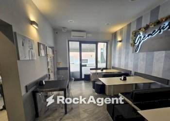 Interno non residenziale - Bar Tavola Calda - Fredda via Agostino Ghirlanda, 37, Massa - foto 2