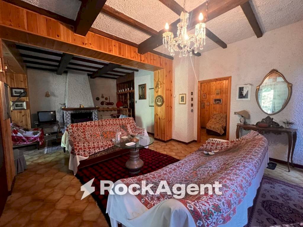 Salone - Villa via Casa Mezzanotte, Pievepelago - foto 3