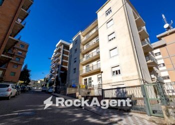 Facciata - Quadrilocale via Madonna dei Cieli 40/a, Catanzaro - foto 45