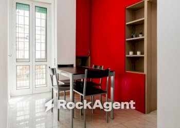 Salone - Three-room apartment via Pietro Maffi, Roma - photo 4