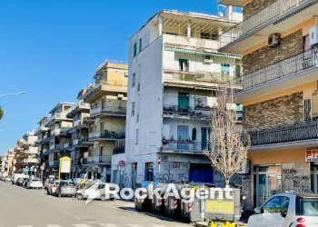 Zona - Three-room apartment via Pietro Maffi, Roma - photo 24
