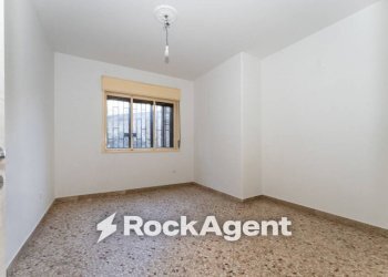 Camera da letto - Appartamento via del Canalicchio, 3, Tremestieri Etneo - foto 16