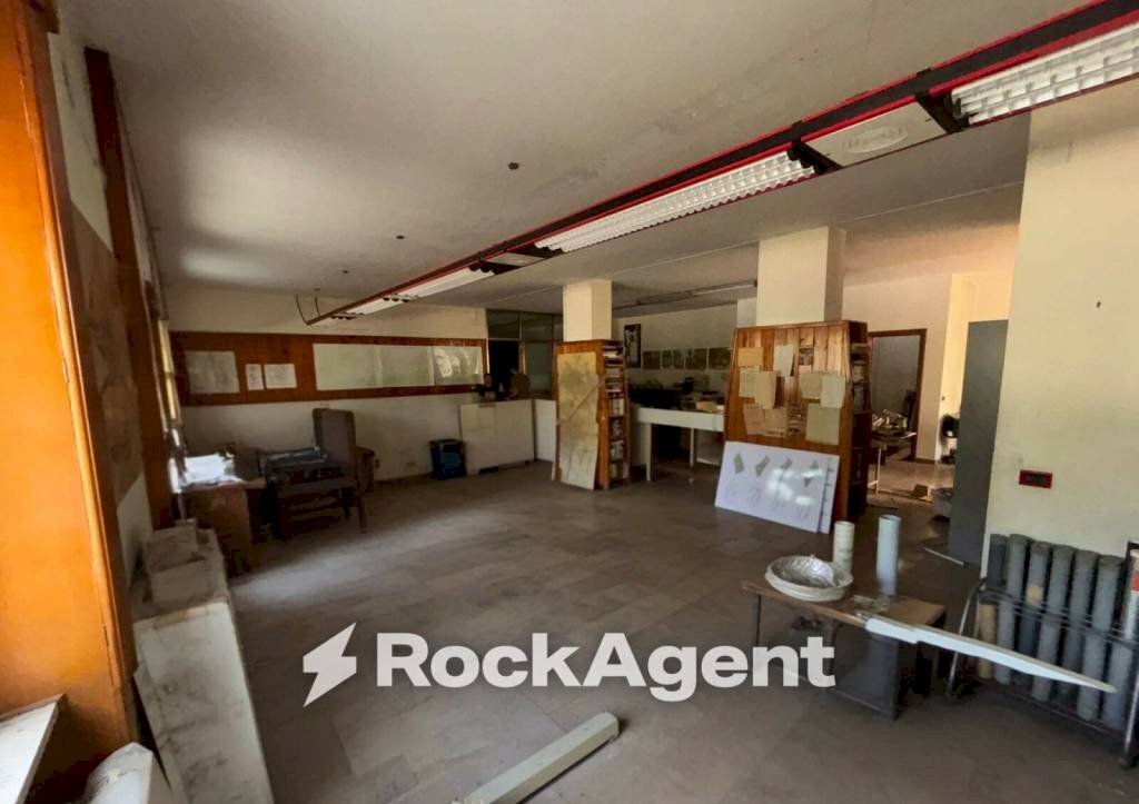 Interno non residenziale - Appartamento via Vincenzo Gioberti, 56, Foggia - foto 2