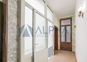 Corridoio - Three-room apartment via Eugenio Valzania, Forlì - photo 10