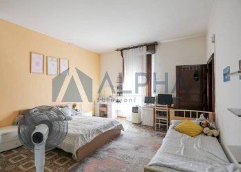 Camera da letto - Three-room apartment via Eugenio Valzania, Forlì - photo 13