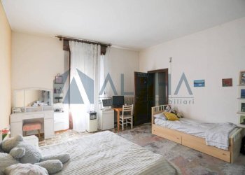 Camera da letto - Three-room apartment via Eugenio Valzania, Forlì - photo 14