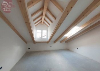 Camera da letto - Trilocale via San Francesco d'Assisi, 40, Trieste - foto 32