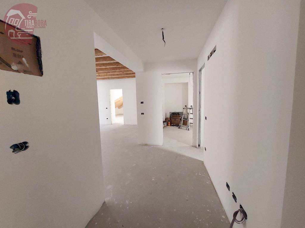 Corridoio - Three-room apartment via San Francesco d'Assisi, 40, Trieste - photo 2