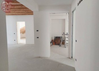 Corridoio - Trilocale via San Francesco d'Assisi, 40, Trieste - foto 11