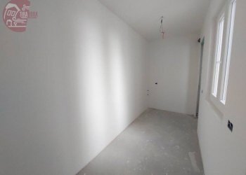 Camera da letto - Trilocale via San Francesco d'Assisi, 40, Trieste - foto 17