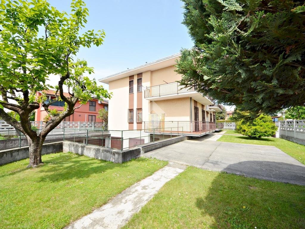 Three-room apartment via Adda, Cernusco sul Naviglio - photo 1