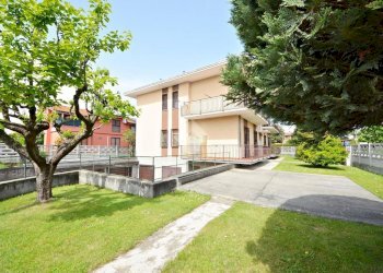 Three-room apartment via Adda, Cernusco sul Naviglio - photo 1