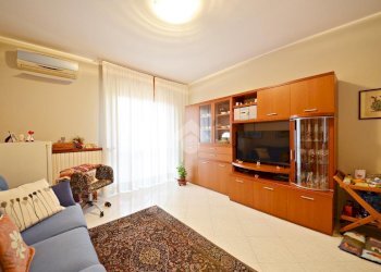 Three-room apartment via Adda, Cernusco sul Naviglio - photo 3